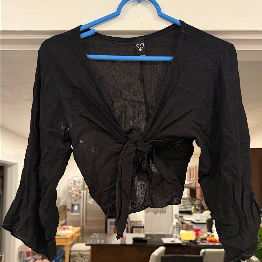 Windsor Elegant Black Tie-Front Blouse